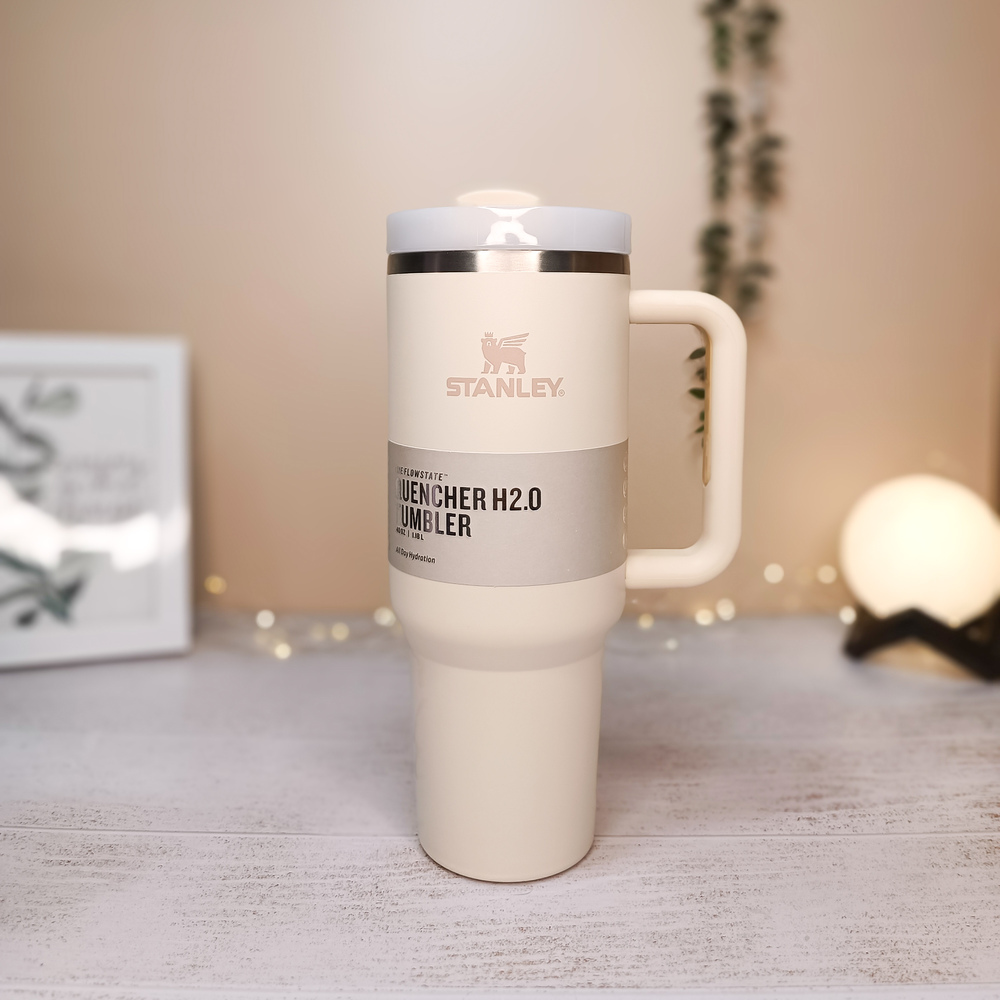 تامبلر استنلی مدل Quencher H2.O با ظرفیت 1.18 لیتر ( اورجینال ) تامبلر استنلی مدل Quencher H2.O با ظرفیت 1.18 لیتر ( اورجینال )